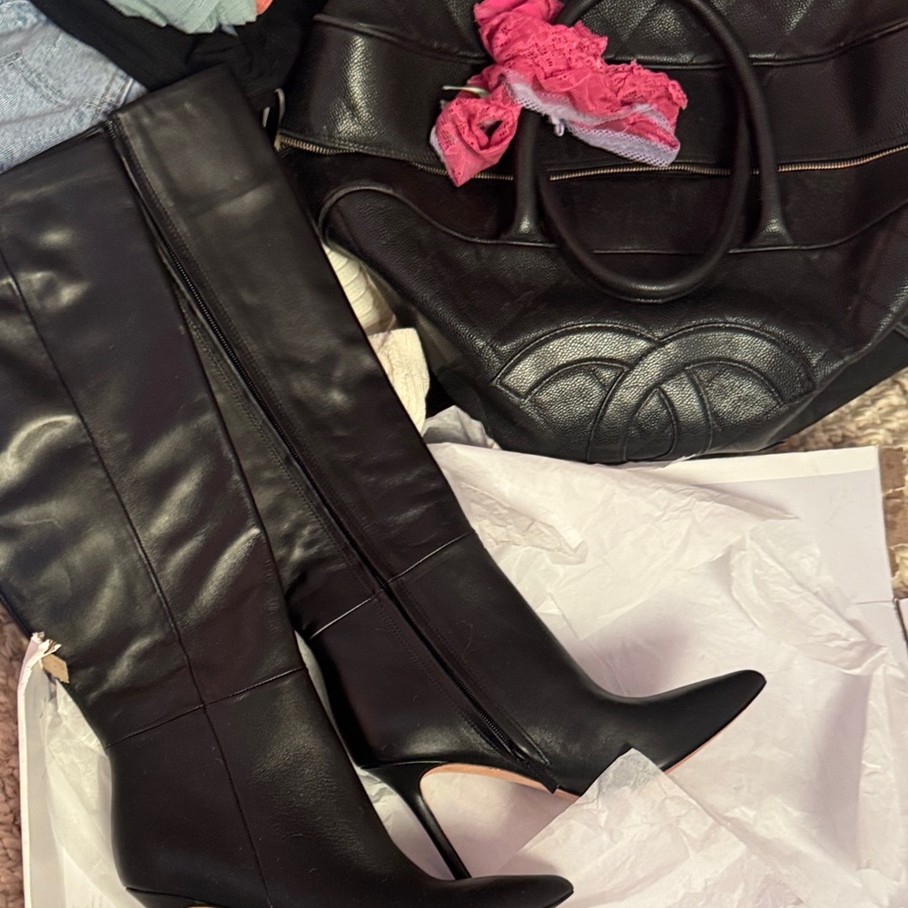 Veronica Beard Black Leather Ankle Boots